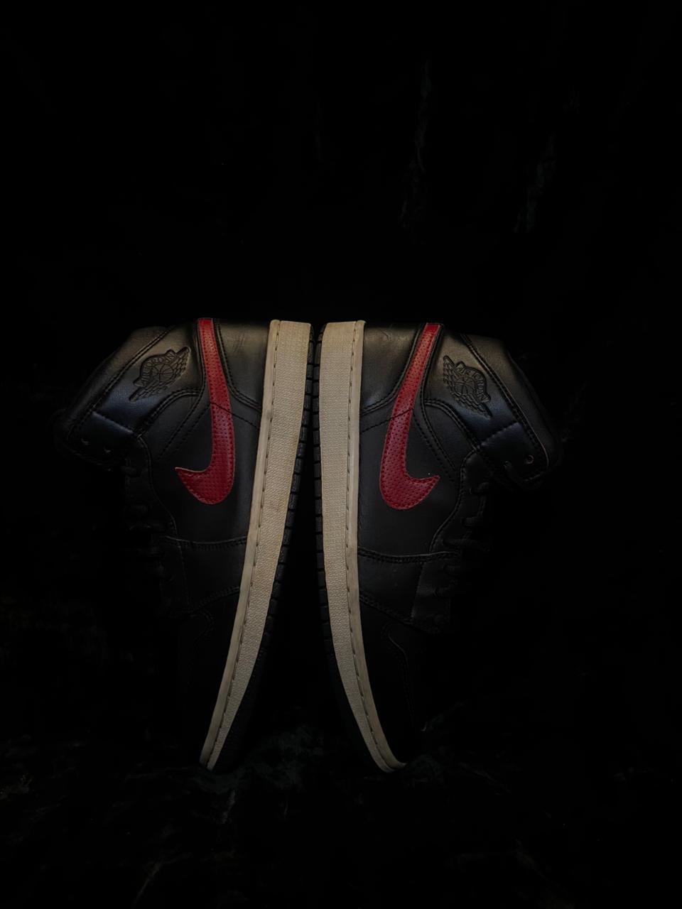 NIKE AIR JORDAN 1 MID RETRO BLACK🥶