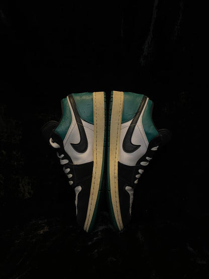 NIKE AIR JORDAN 1 LOW MYSTIC GREEN🤑