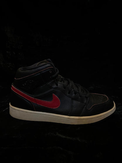 NIKE AIR JORDAN 1 MID RETRO BLACK🥶