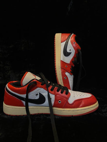 NIKE AIR JORDAN 1 LOW👽