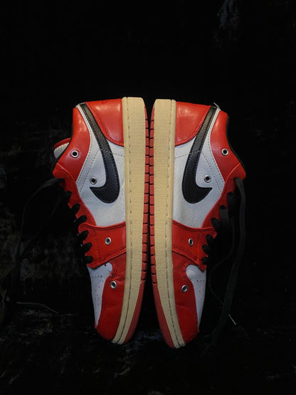 NIKE AIR JORDAN 1 LOW👽