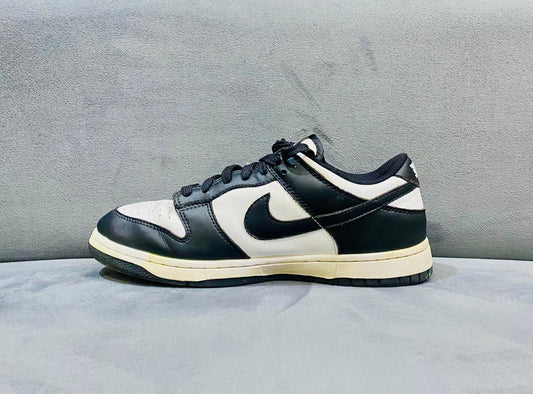 NIKE DUNK LOW RETRO PANDA 🐼